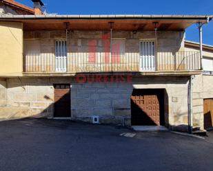 Vista exterior de Casa o xalet en venda en Toén amb Balcó