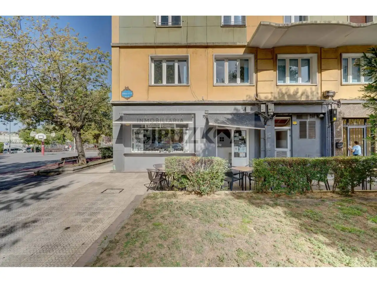 Commercial properties for rent in Deusto