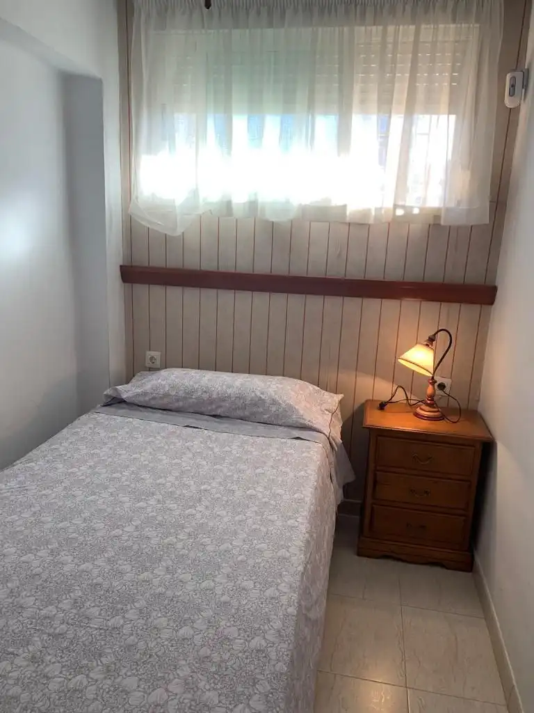 Habitación de Apartamento de alquiler en Benicasim / Benicàssim con Terraza