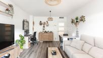 Living room of Apartment for sale in Alcalá de Henares  with Air Conditioner, Heating and Private garden