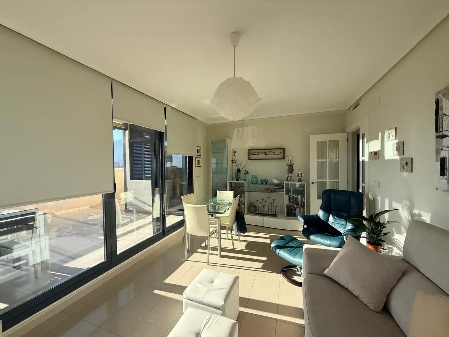 Living room of Attic for sale in Benidorm  with Air Conditioner, Private garden and Terrace