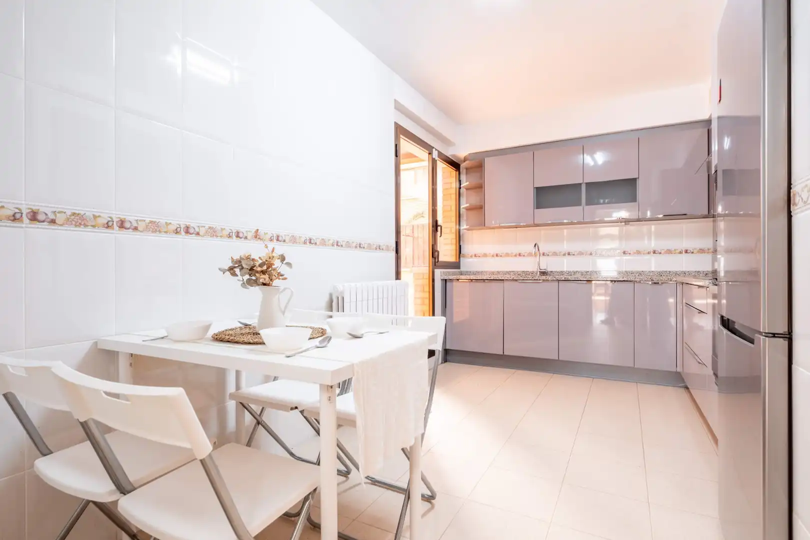 Kitchen of Flat for sale in Zaragoza  with Air Conditioner, Heating and Parquet flooring