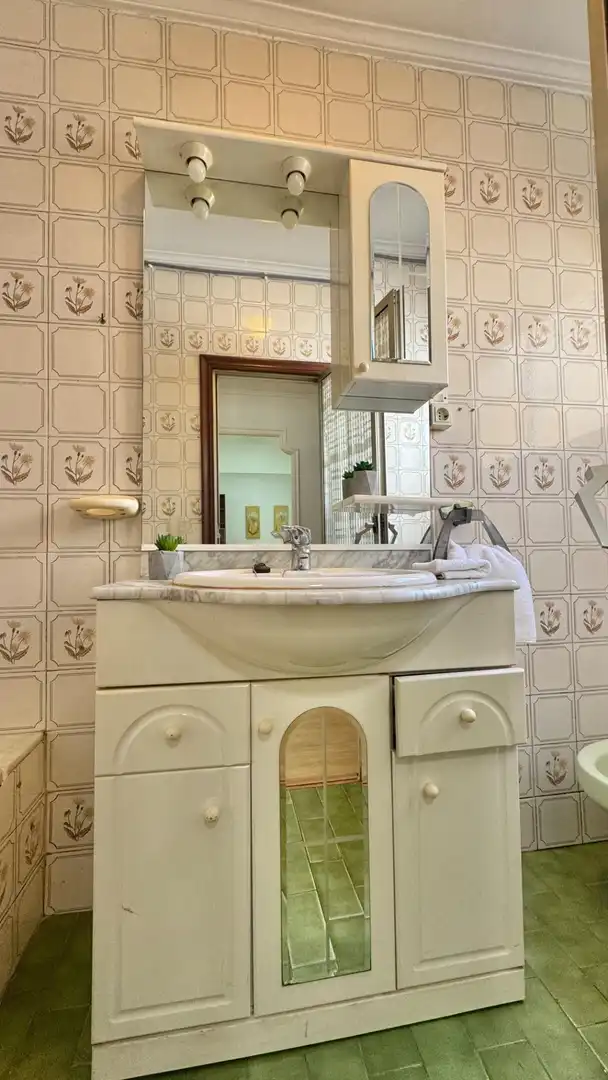 Baño de Piso en venta en Vigo  con Calefacción