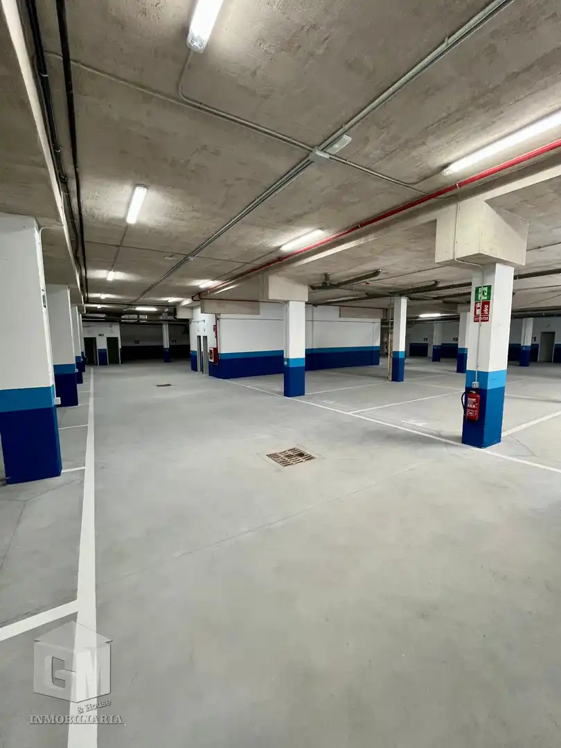 Parking de Apartamento en venta en Tarifa con Aire acondicionado, Calefacción y Trastero