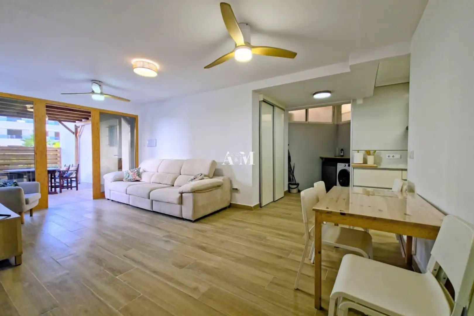 Ground floor for rent in Orihuela  with Air Conditioner, Heating and Private garden