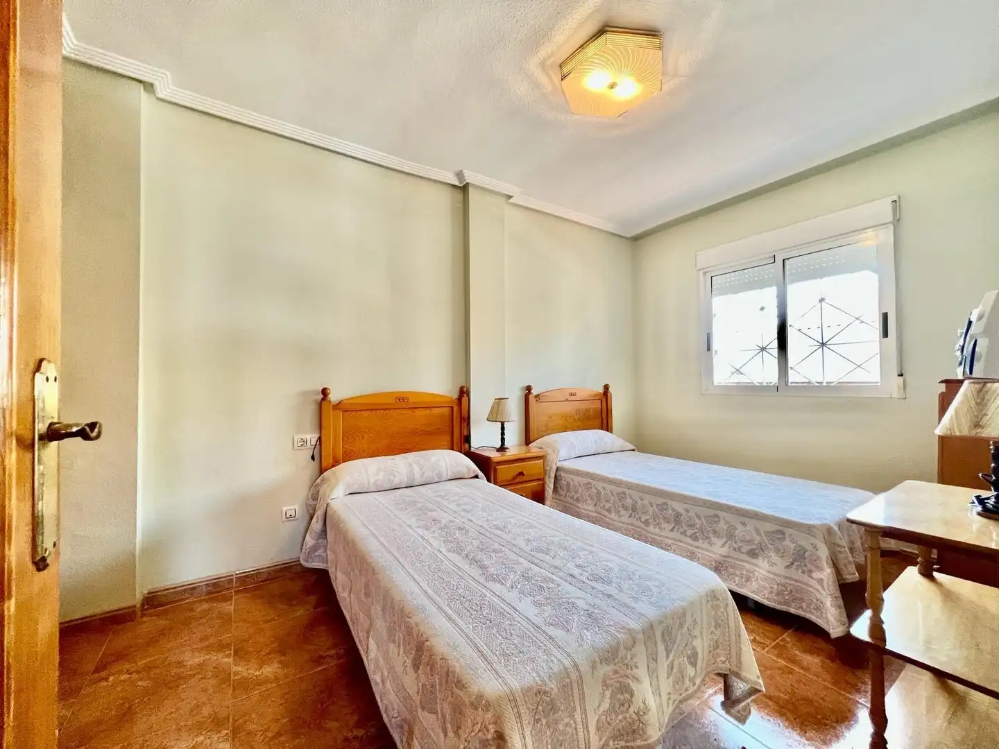 Habitación de Casa o chalet en venta en Torrevieja con Jardín privado, Terraza y Trastero