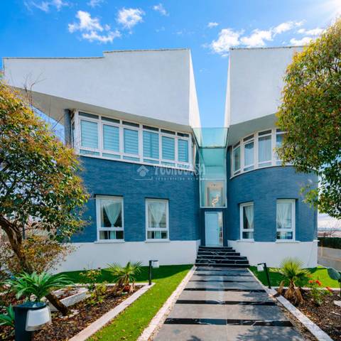 Casa-chalet en Venta en Rejas