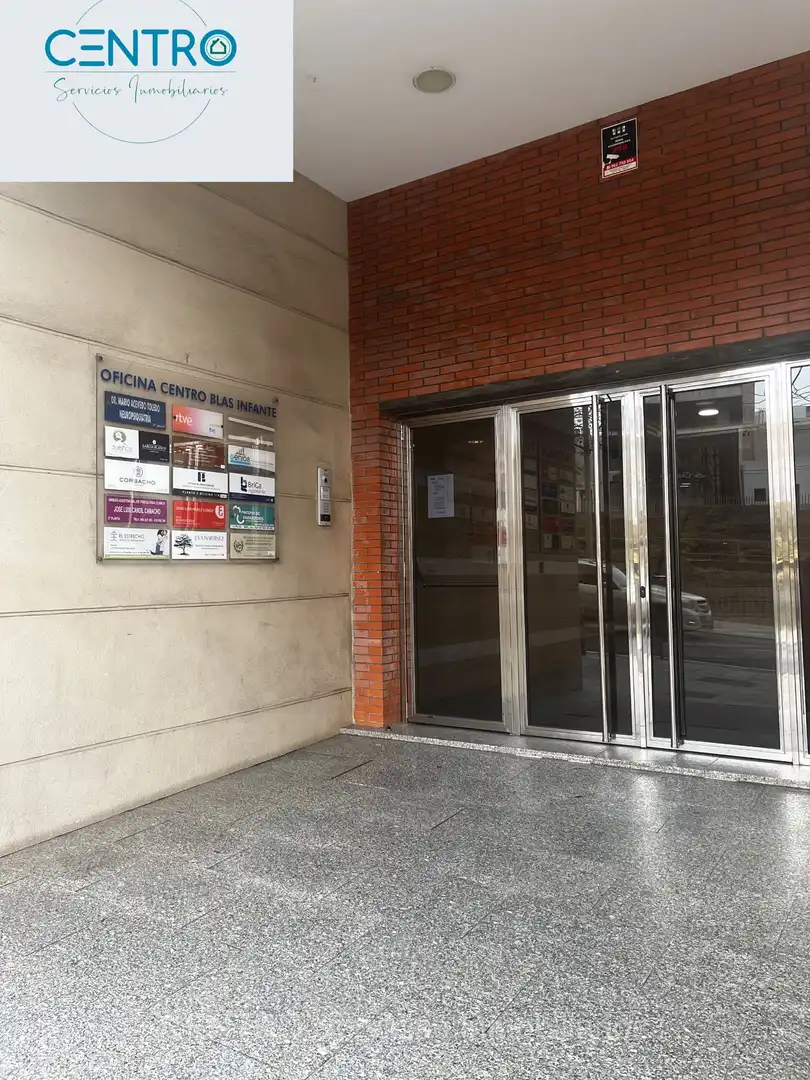 Office for rent in Algeciras