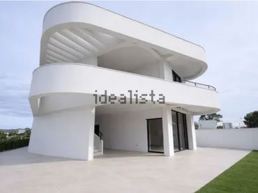 Chalet con balcón en venta en Carrer la Sèquia