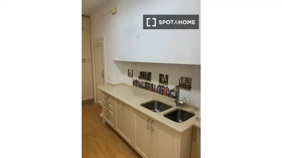 Cocina de Piso de alquiler en Madrid con Aire acondicionado, Calefacción y Amueblado