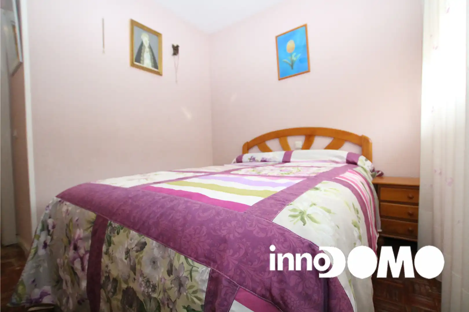 Dormitori de Casa adosada en venda en Moraleja de Enmedio amb Calefacció, Jardí privat i Parquet