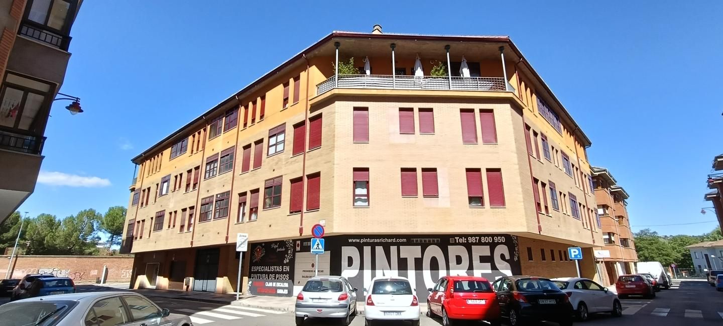 Exterior view of Apartment for sale in León Capital   with Heating, Parquet flooring and Terrace