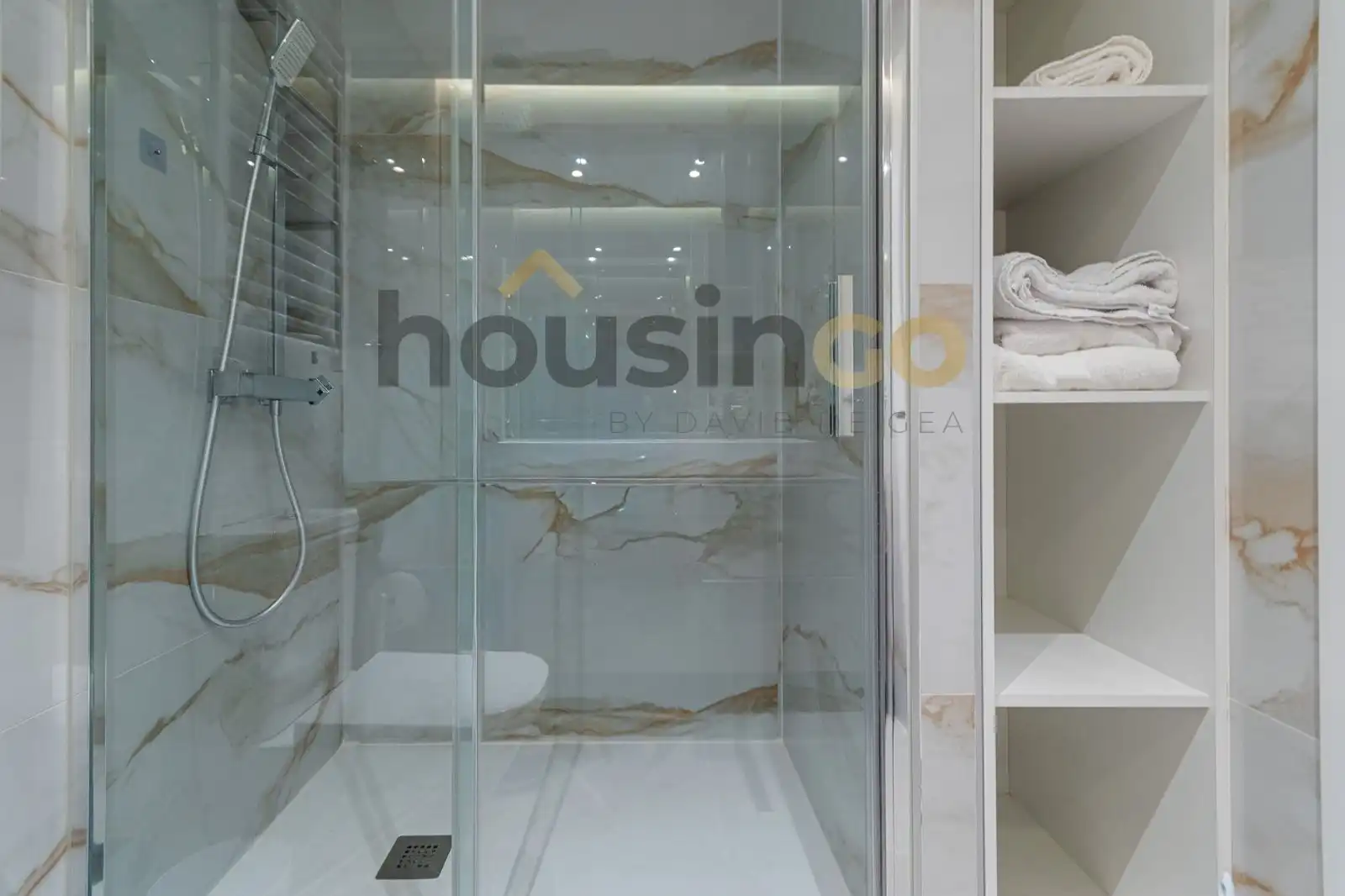 Baño de Piso en venta en Madrid con Aire acondicionado, Calefacción y Parquet