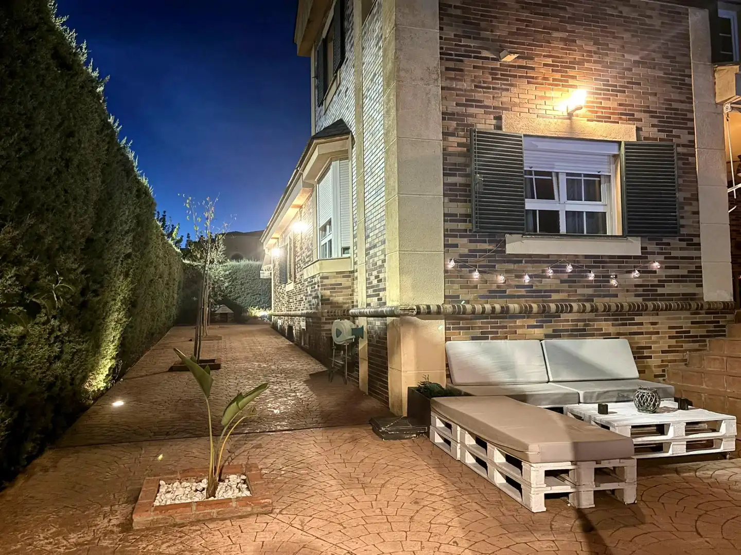 Terrassa de Casa o xalet en venda en Badajoz amb Aire condicionat, Jardí privat i Terrassa