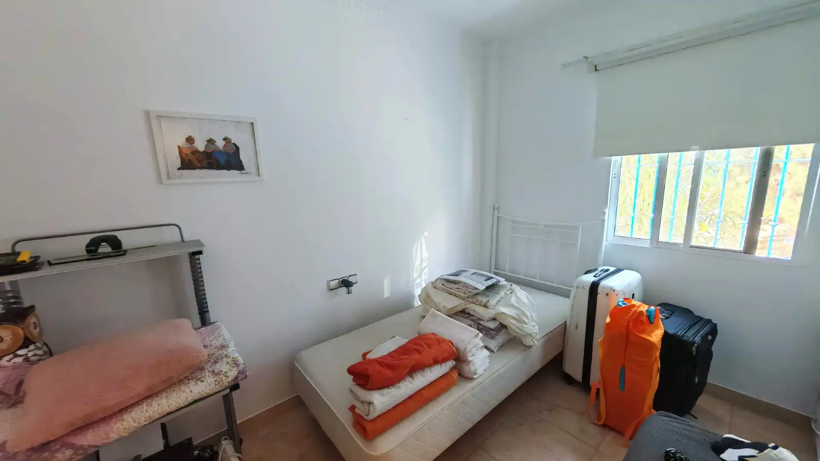 Dormitori de Casa o xalet en venda en Torrox amb Aire condicionat, Terrassa i Moblat