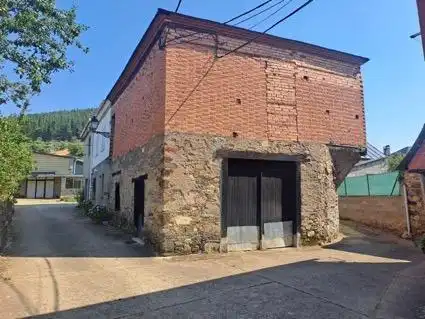 Casa rústica en venda a Castropodame