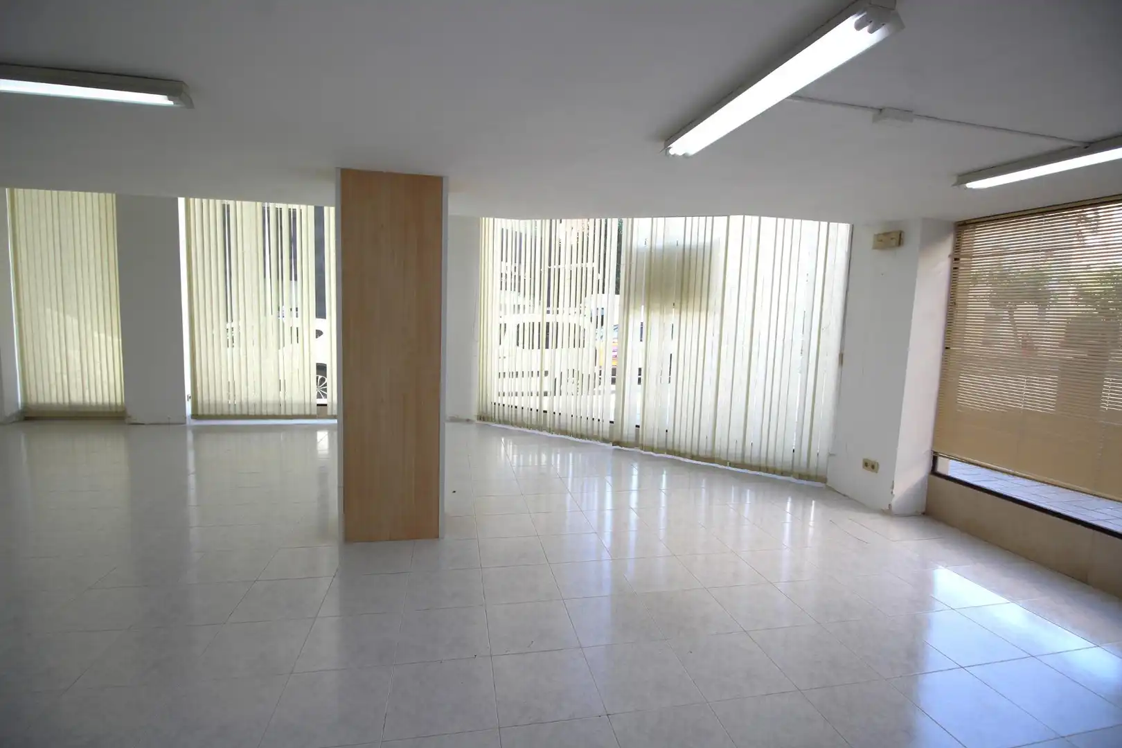 Local comercial de lloguer a Centro, imagen 9