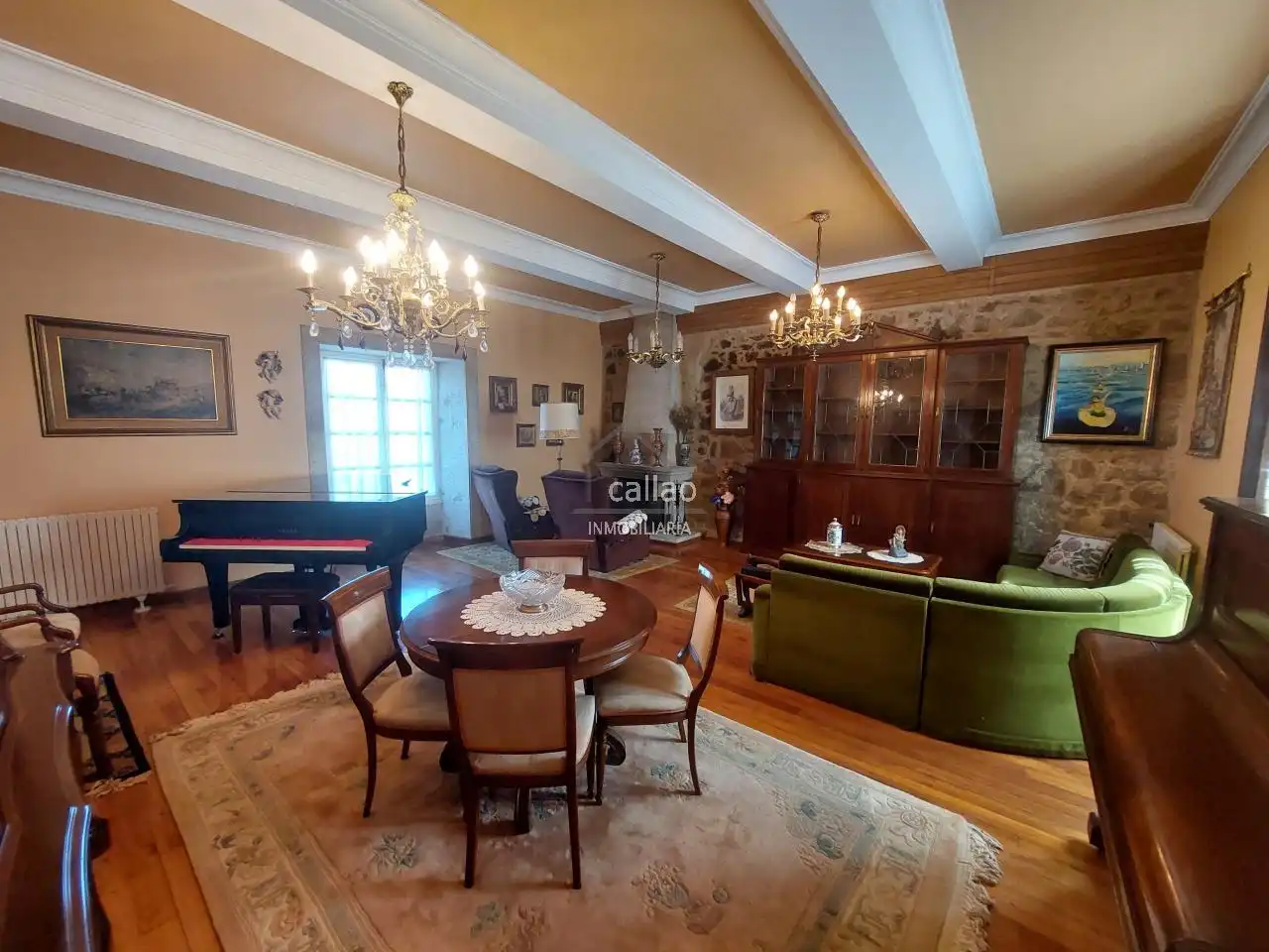 Comedor de Casa o chalet en venta en Narón con Calefacción, Jardín privado y Piscina