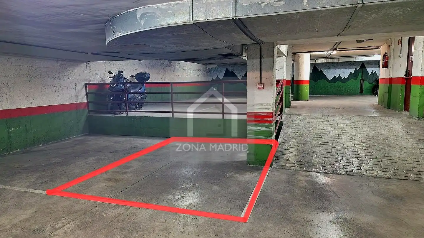 Parking for sale in De La Infanta Mercedes, imagen 2