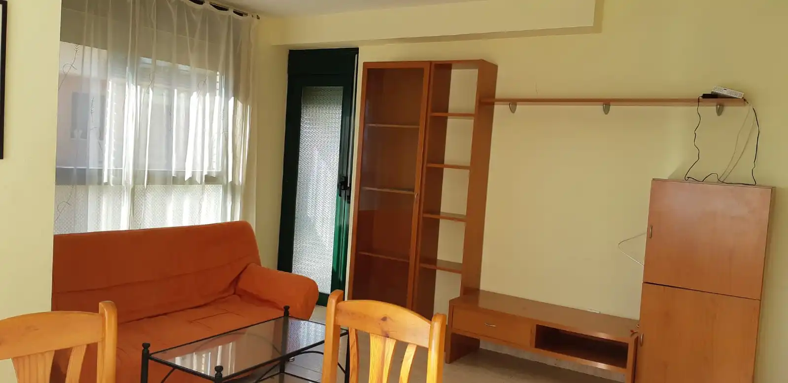 Sala de estar de Piso de alquiler en Benicarló con Terraza, Amueblado y Horno
