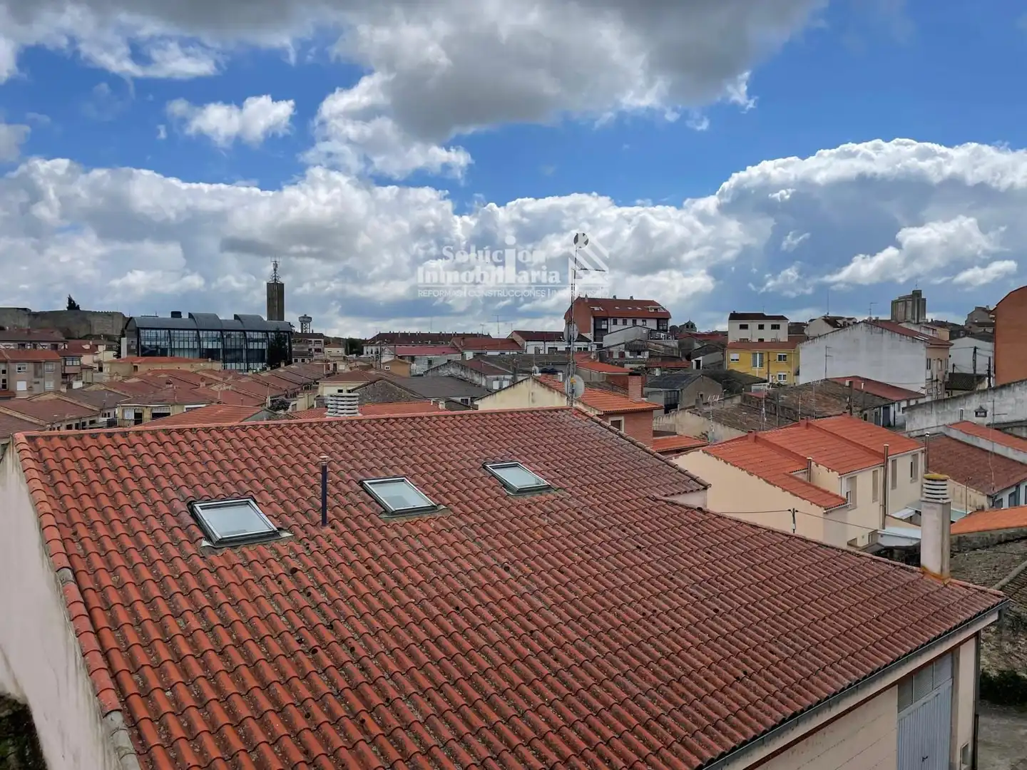 Exterior view of Attic for sale in Ledesma  with Heating, Terrace and Furnished