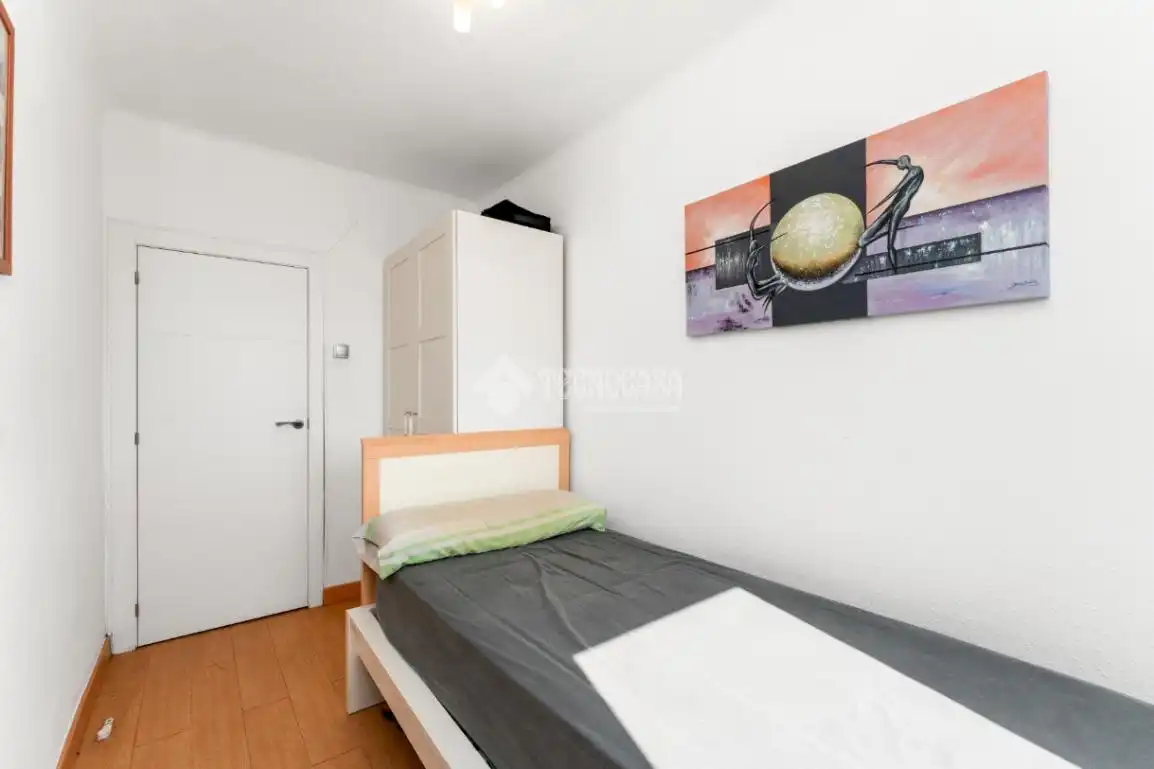 Bedroom of Flat for sale in Cornellà de Llobregat  with Air Conditioner