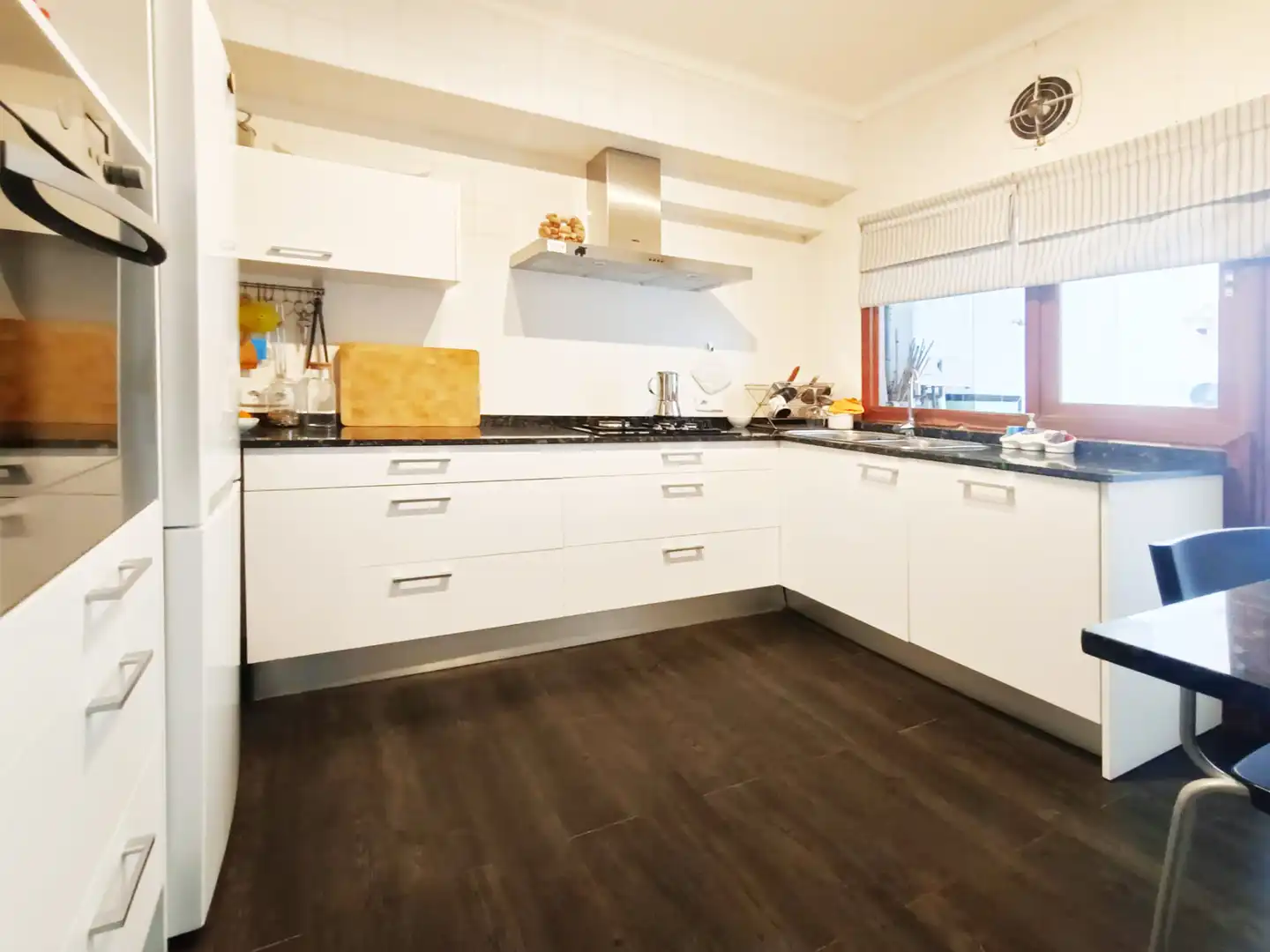 Küche von Wohnung zum Verkauf in  Palma de Mallorca mit Klimaanlage, Parkett und Abstellraum