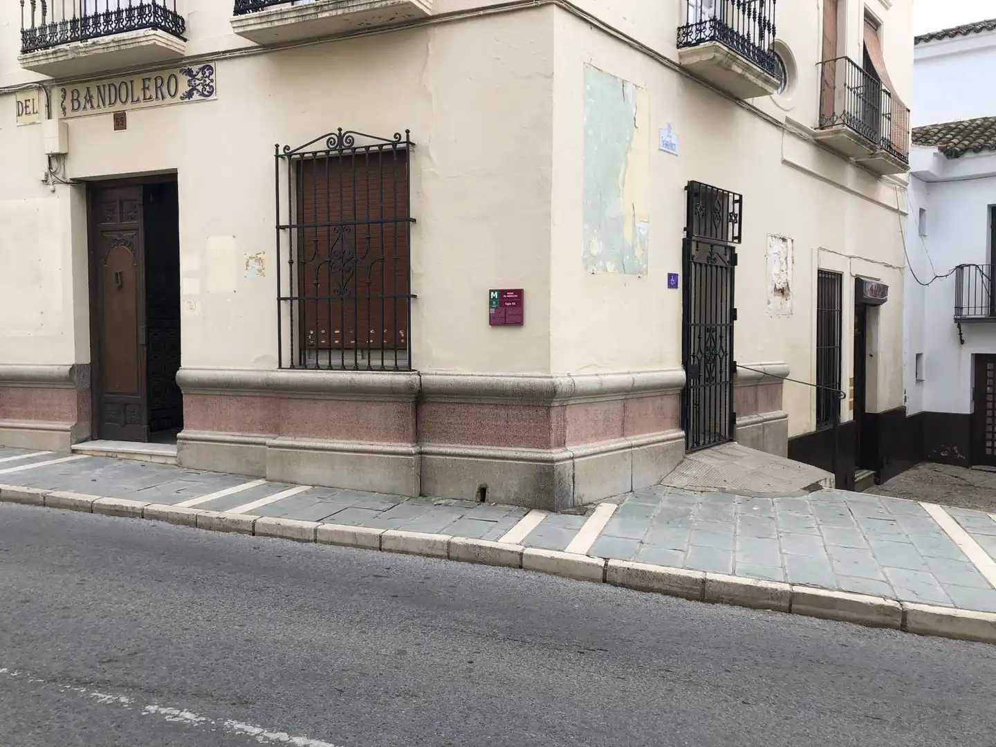 Piso en venta en Calle ARMIÑAN, Casco Histórico