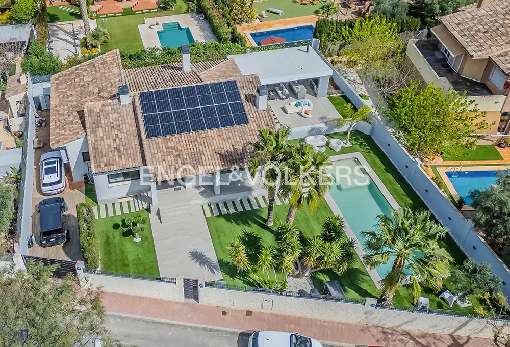 Vista exterior de Casa o chalet en venta en Mutxamel con Aire acondicionado, Calefacción y Jardín privado