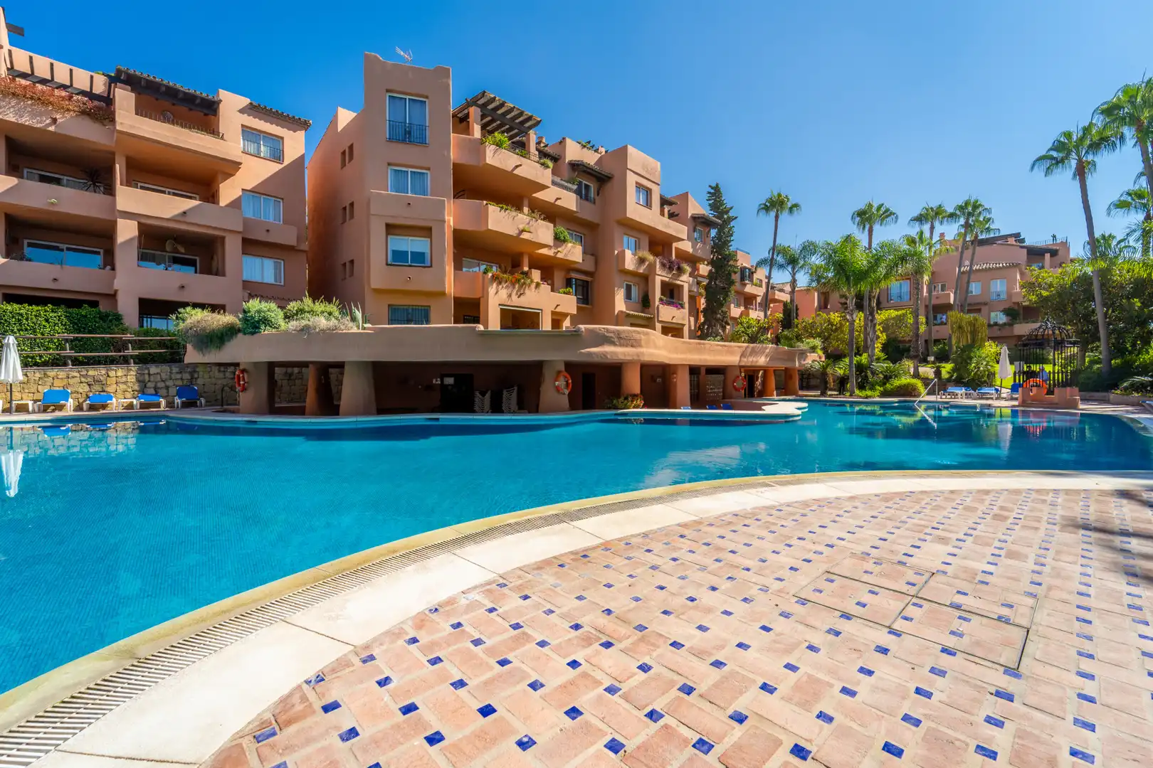 Vista exterior de Apartamento en venta en Milla de Oro
