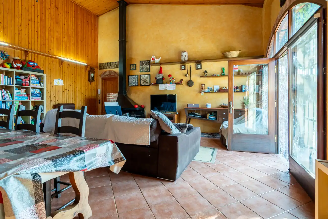 Sala d'estar de Finca rústica en venda en L'Aldea amb Jardí privat, Terrassa i Moblat