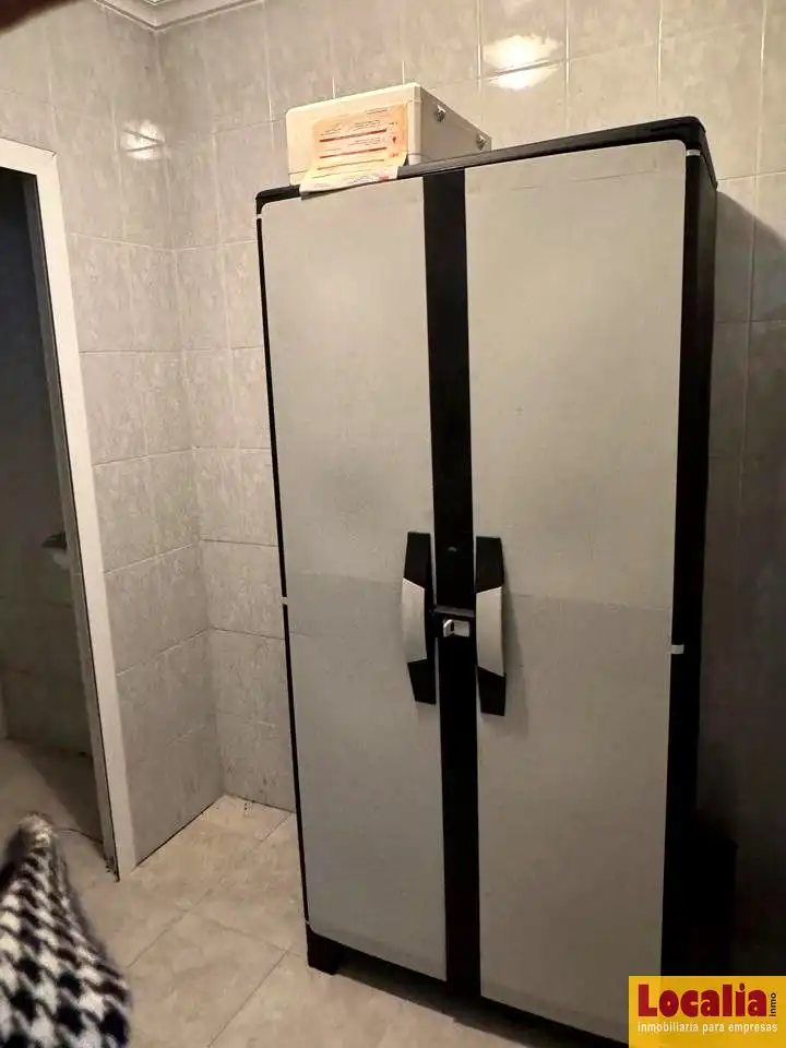 Baño de Nave industrial de alquiler en Santoña