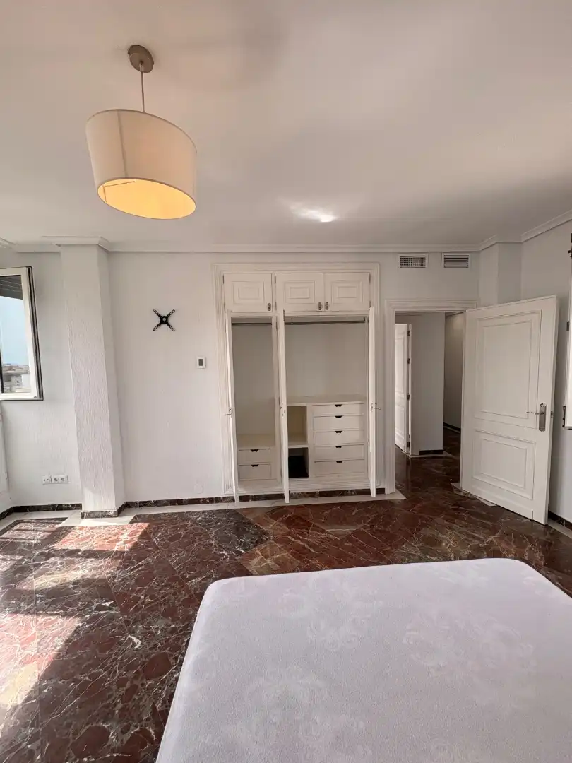 Flat for rent in Parque de Nicolás Salmerón, 11, Centro