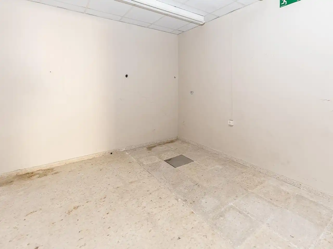 Local comercial en venda a Villamartín, imagen 2