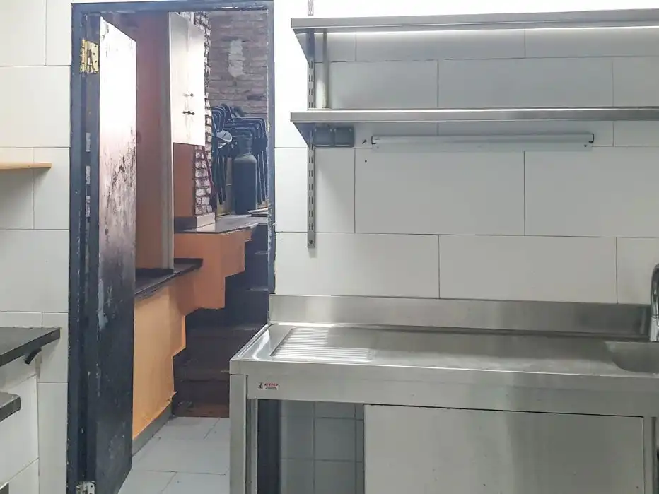 Cocina de Local de alquiler en Barcelona con Aire acondicionado, Calefacción y Terraza