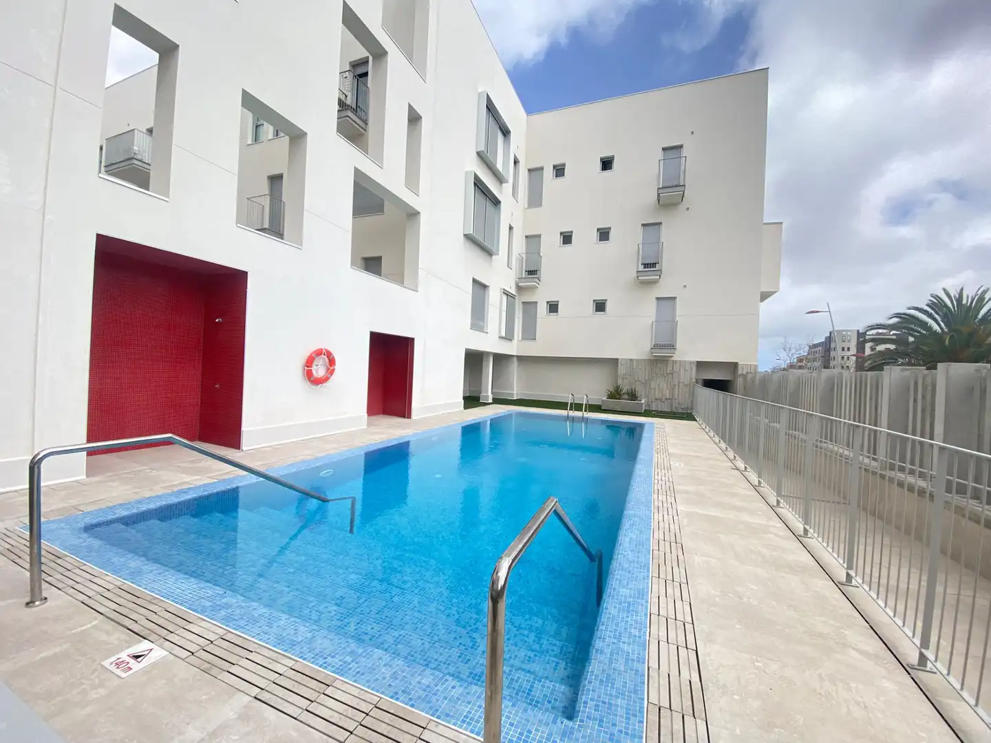 Swimming pool of Flat for rent in Las Palmas de Gran Canaria  with Parquet flooring, Storage room and Swimming Pool