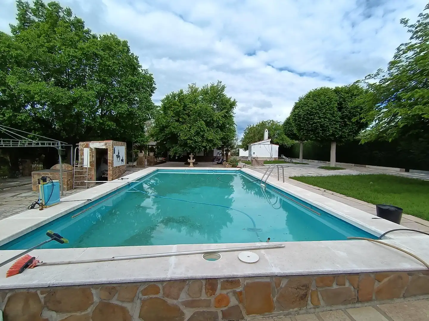 Piscina de Casa o chalet en venta en Brazatortas con Aire acondicionado, Calefacción y Jardín privado