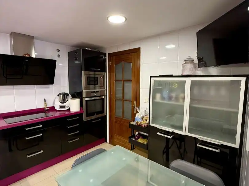 Kitchen of Flat for sale in  Melilla Capital  with Air Conditioner and Terrace