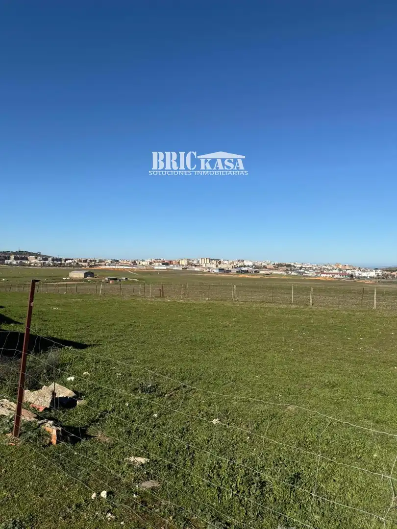 Houses for sale in Cáceres  with Air Conditioner, Terrace and Storage room