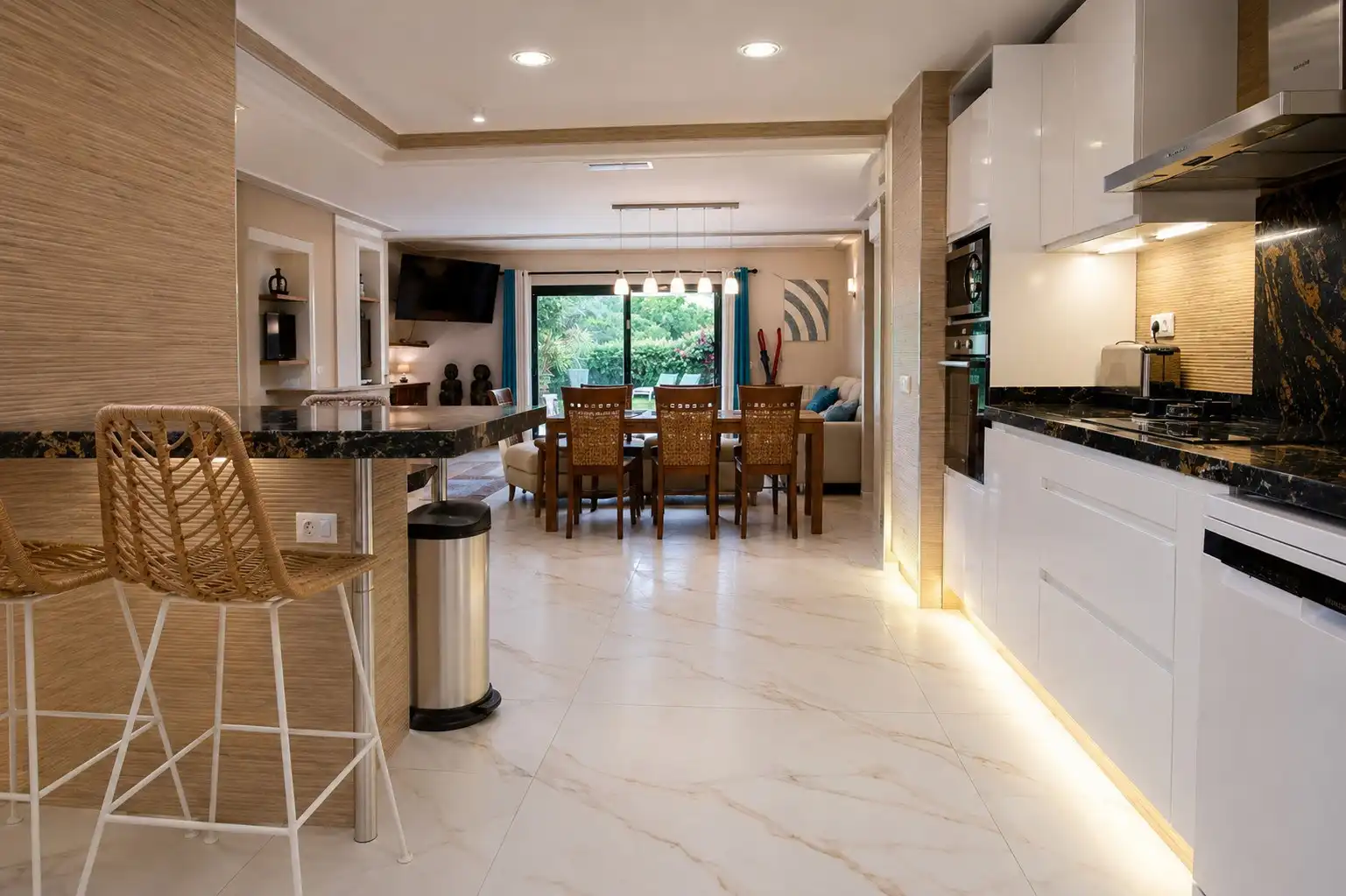 Kitchen of Houses for rent in Marbella  with Air Conditioner, Heating and Private garden