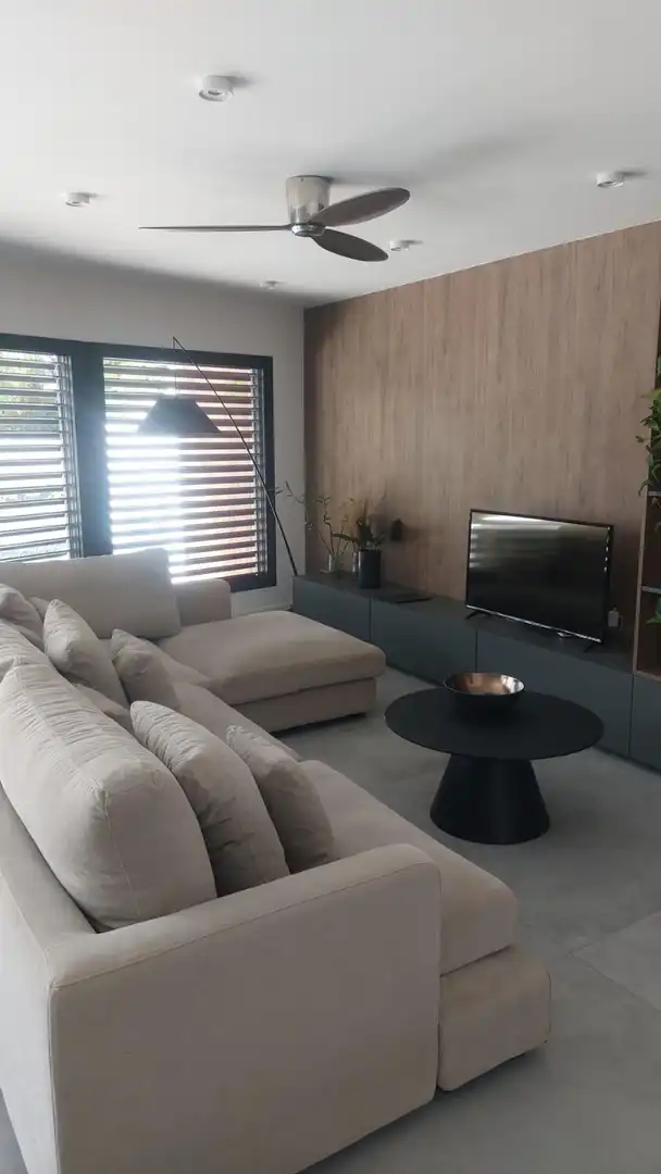 Sala d'estar de Casa o xalet en venda en Sant Pere de Ribes amb Piscina
