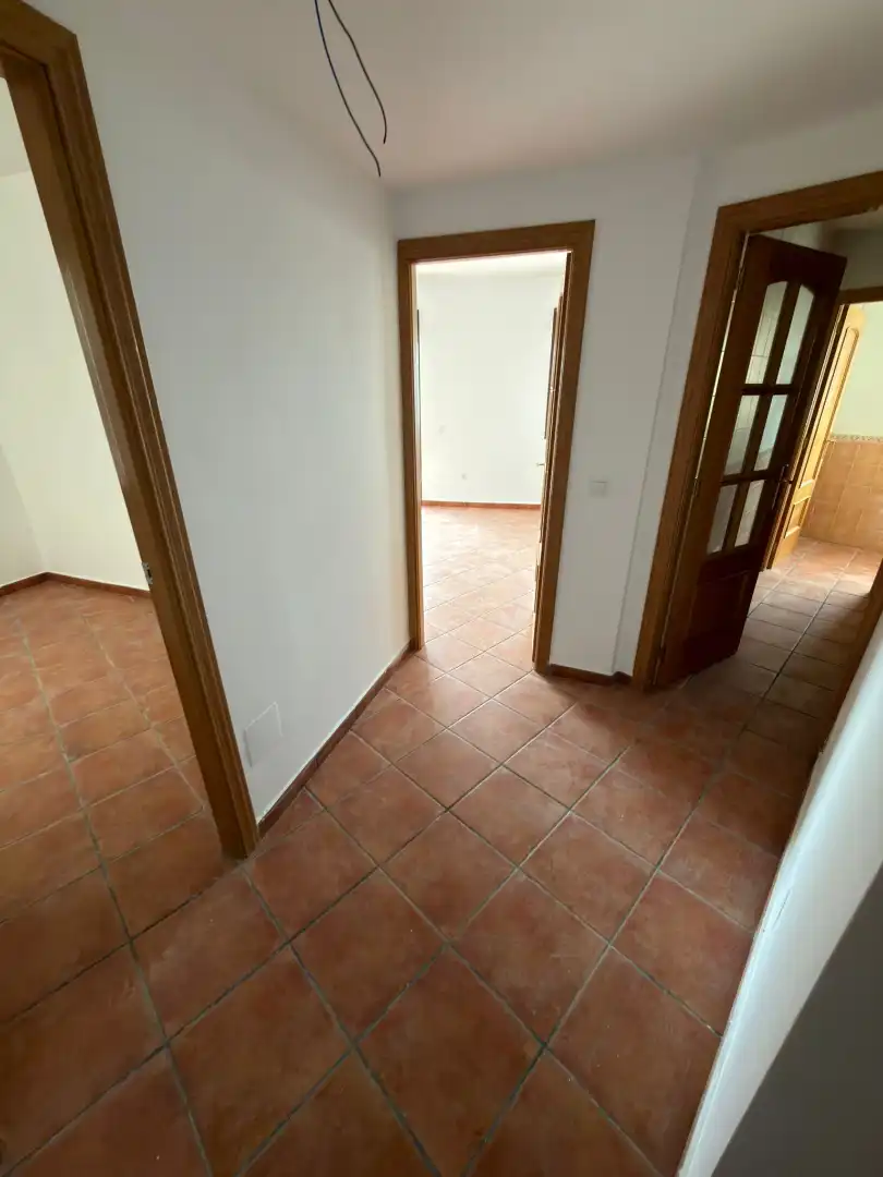 Piso en venta en Alcaucín con Terraza, Horno y Piscina comunitaria