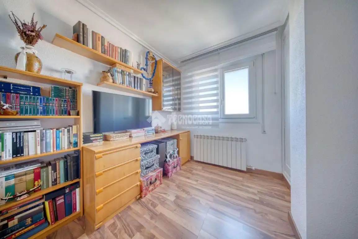 Habitación de Piso en venta en Valladolid con Calefacción y Parquet