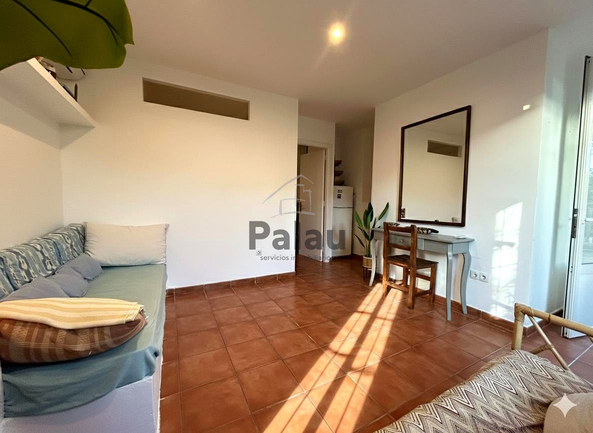 Vista exterior de Casa o xalet en venda en Ciutadella de Menorca amb Aire condicionat, Jardí privat i Terrassa