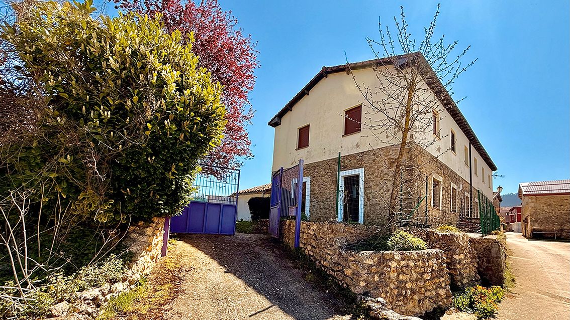 Exterior view of Single-family semi-detached for sale in Iruraiz-Gauna  with Private garden