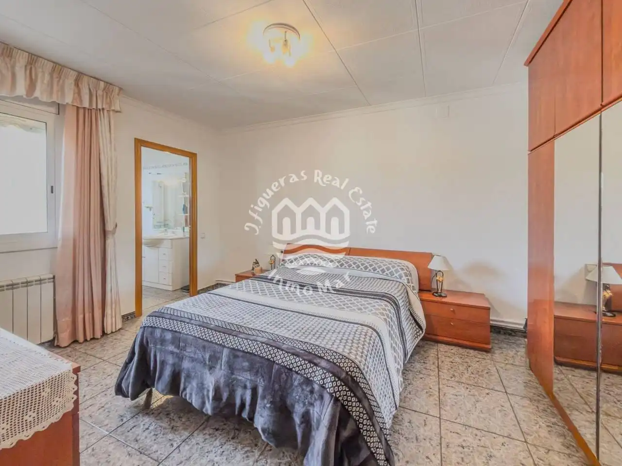 Dormitori de Casa o xalet en venda en Terrassa amb Aire condicionat, Calefacció i Terrassa