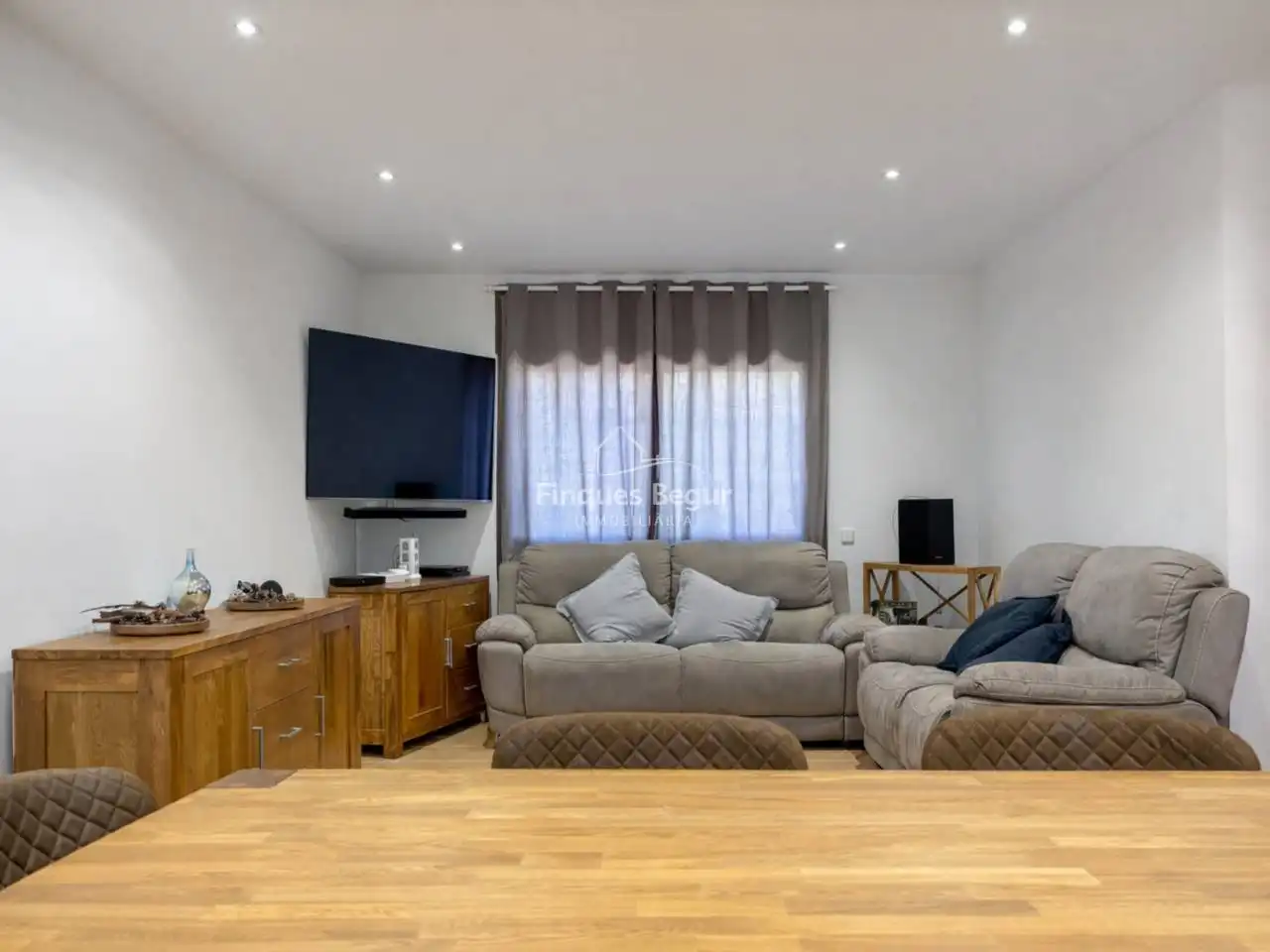 Sala de estar de Casa adosada en venta en Palafrugell con Aire acondicionado, Calefacción y Terraza
