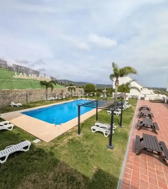 Piscina de Dúplex en venda en Estepona amb Jardí privat, Terrassa i Piscina comunitària