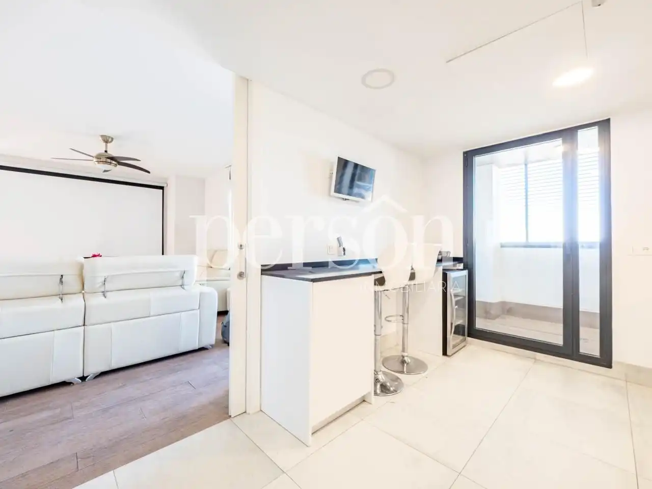 Schlafzimmer von Wohnung zum Verkauf in Valencia mit Klimaanlage, Terrasse und Schwimmbad