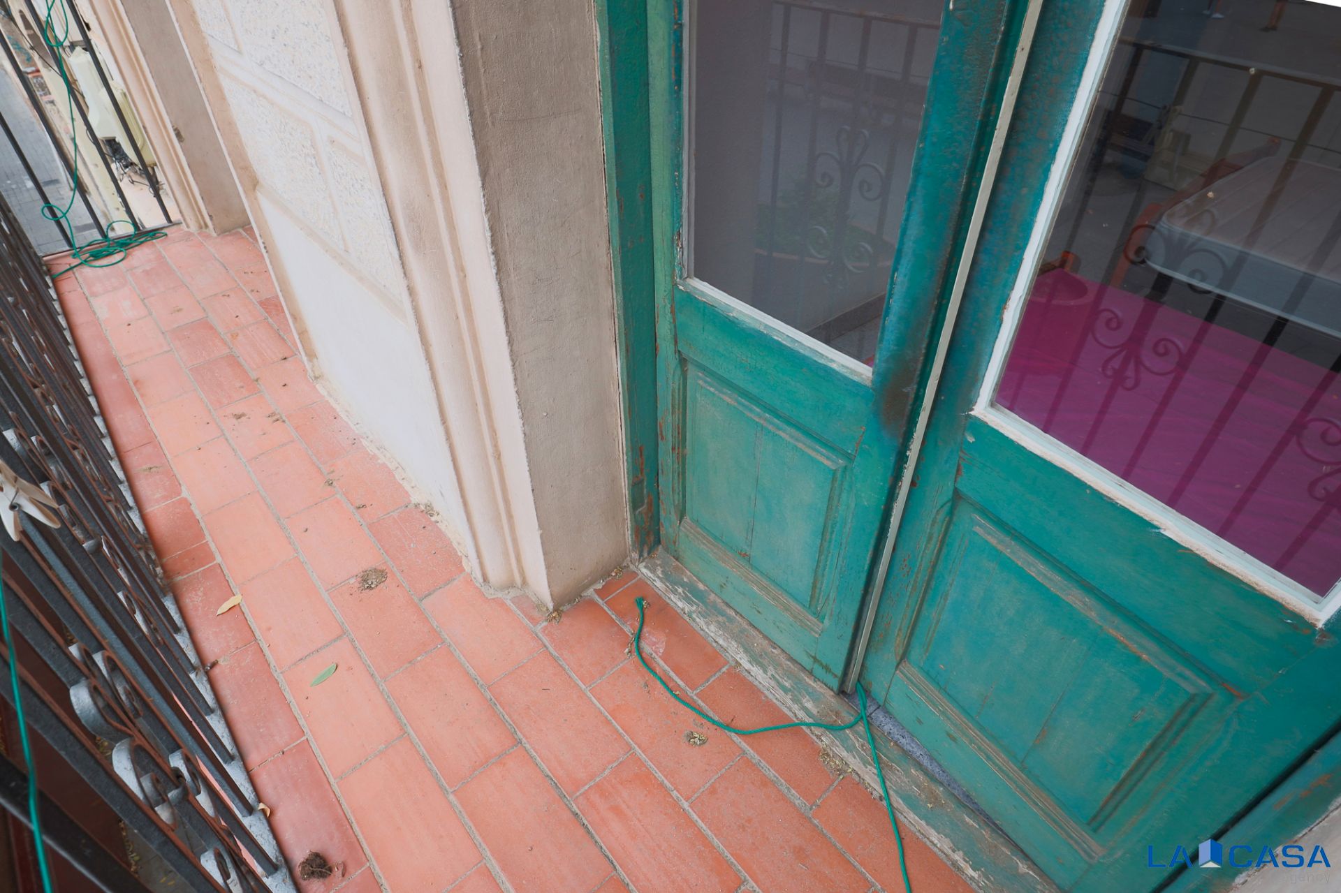 Vista exterior de Pis en venda en  Barcelona Capital amb Balcó